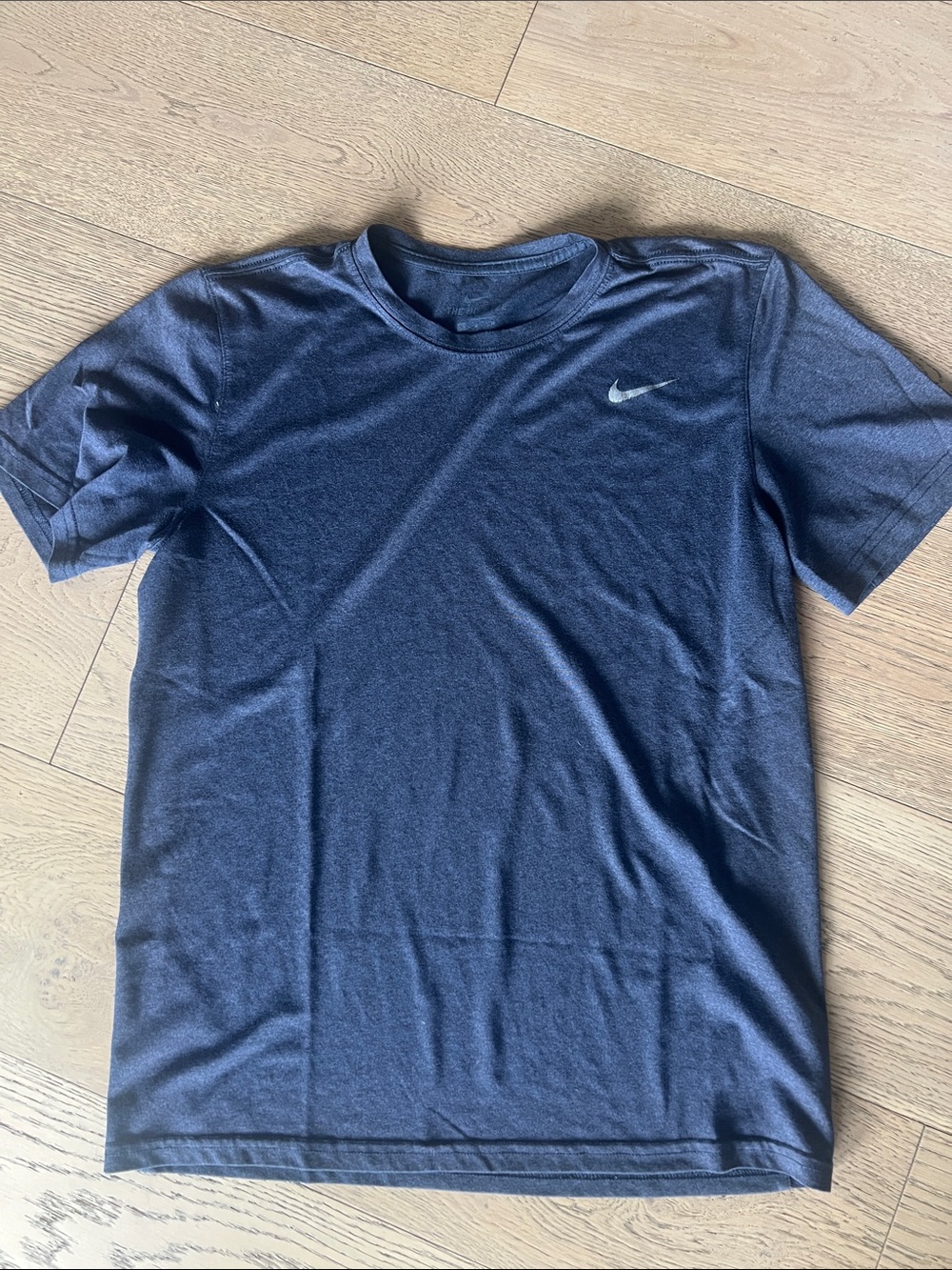 Nike Men's Navy Short Sleeve Crew Tee. Dri-fit size medium.